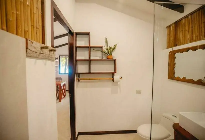 بانگلوی استاندارد, Villas Paraiso Azul