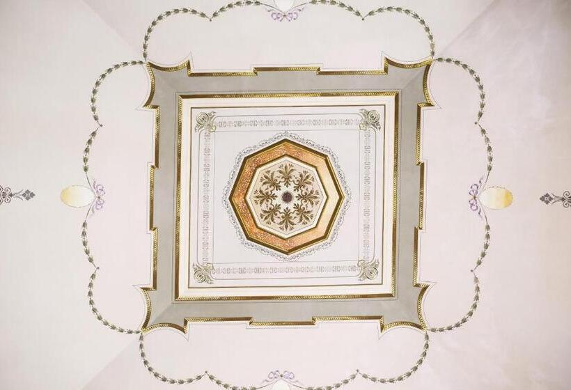 מיטת קינג בסוויטה, Masseria D'erchia