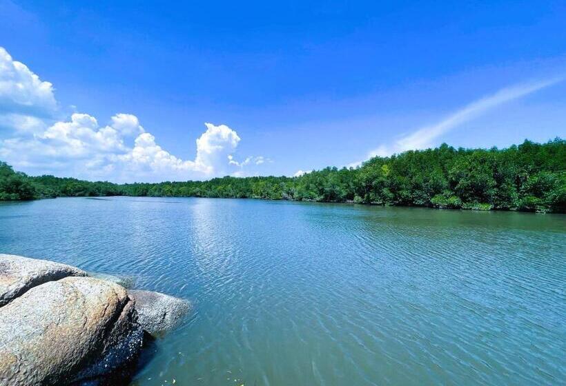 Apartamento 2 Dormitórios, Dindings Pantai Desair Apartment By Dpd