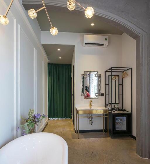 اتاق لوکس, Le Jardin Secret Saigon