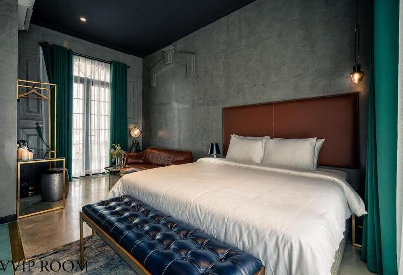 اتاق لوکس با بالکن, Le Jardin Secret Saigon