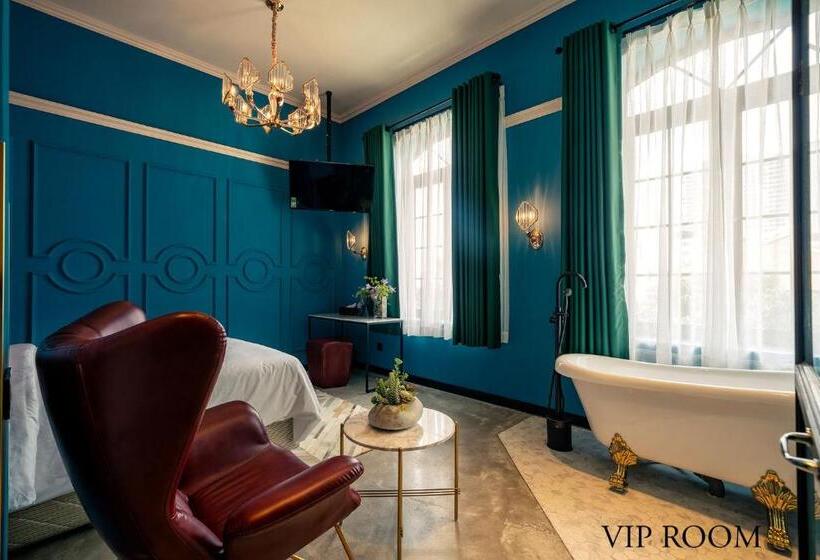 اتاق لوکس, Le Jardin Secret Saigon