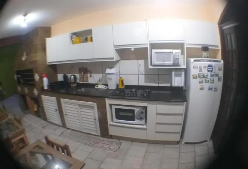 سوییت خانوادگی, Canto Dos Pássaros Bombinhas
