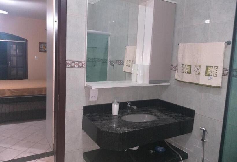 סוויטה משפחתית, Canto Dos Pássaros Bombinhas