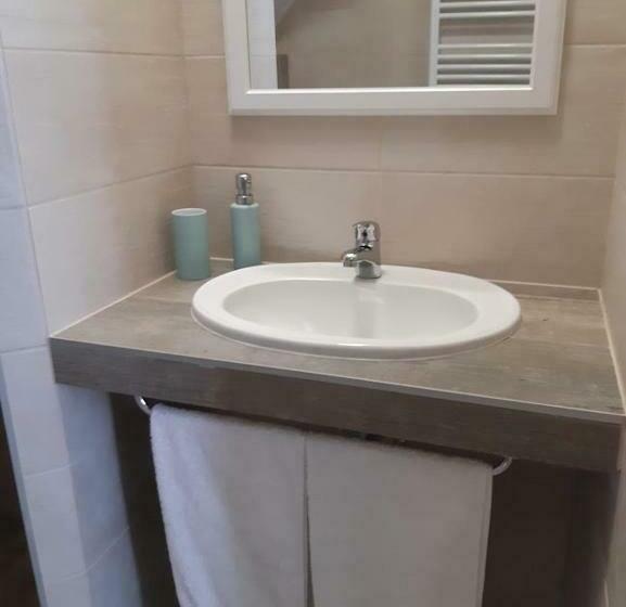 スタンダードルーム, Pihi Vendégház