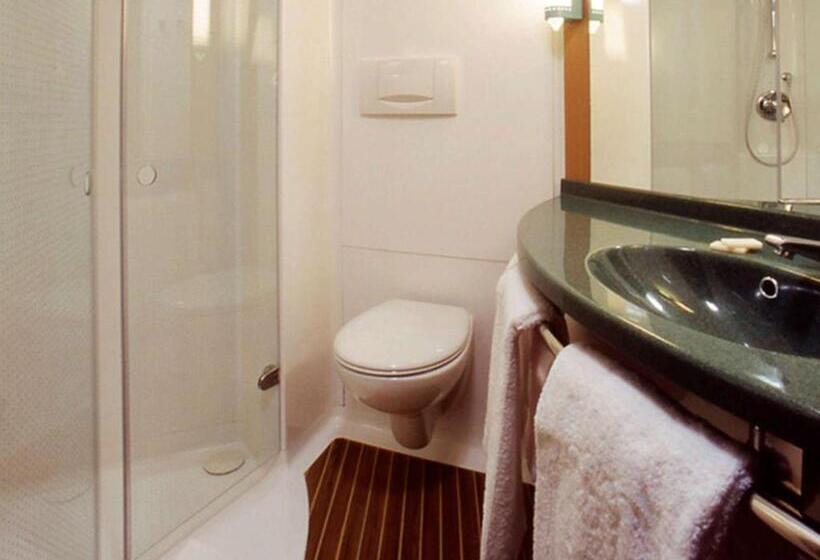 Семейный Номер Deluxe, B&b Hotel Zaragoza Centro