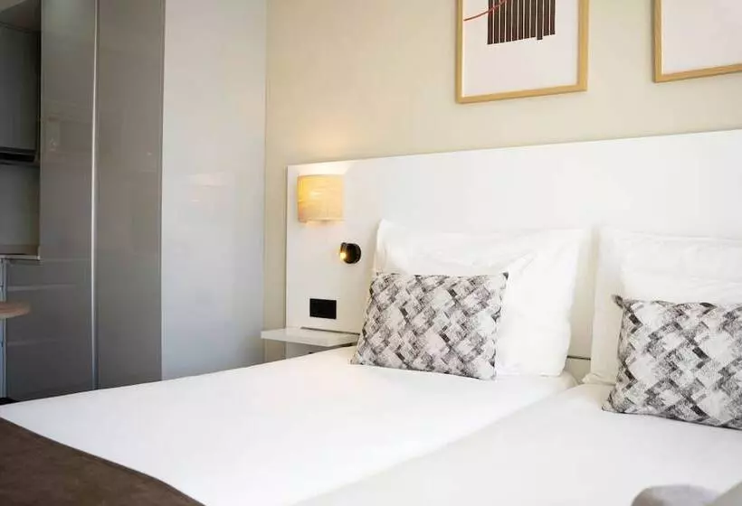 Junior swim-up suite, Coral Ocean View - Adults Only