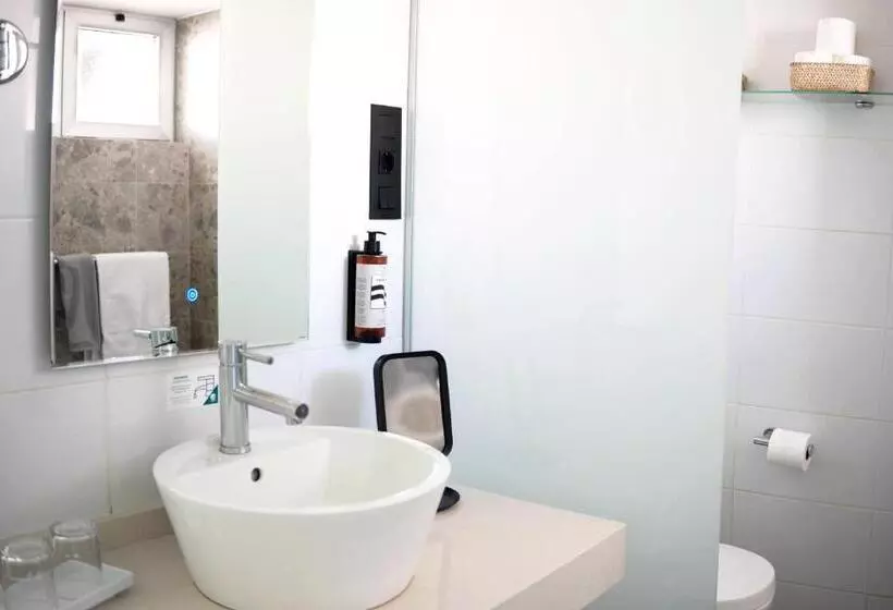 プールビュースイート, Coral Ocean View - Adults Only