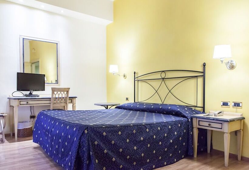 اتاق استاندارد, Benivieni