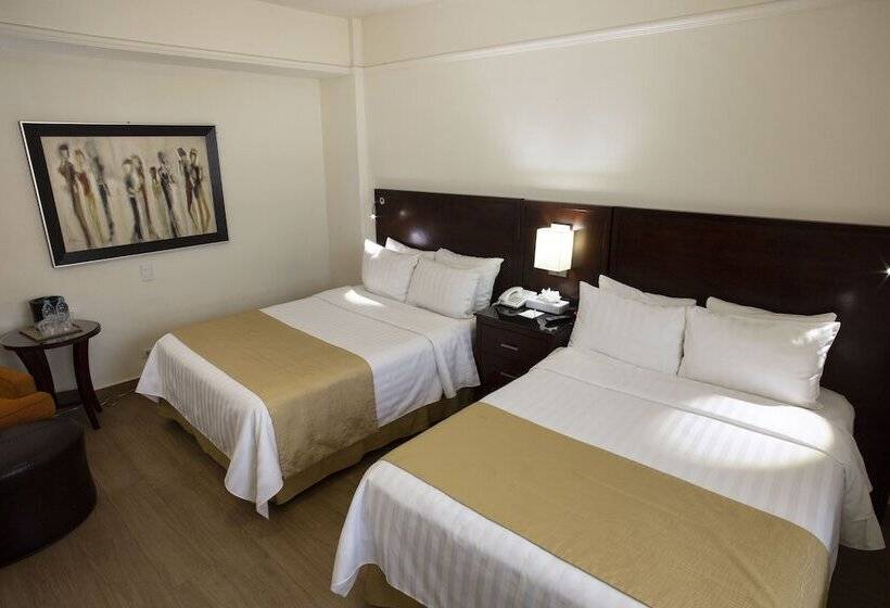 Номер Стандарт 2 Двуспальные Кровати, Best Western Centro Monterrey