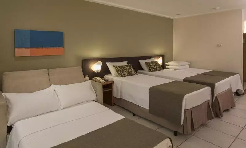 اتاق سوپریور سه تخته, Comfort Suites Vitoria