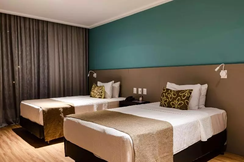اتاق لوکس, Comfort Suites Vitoria
