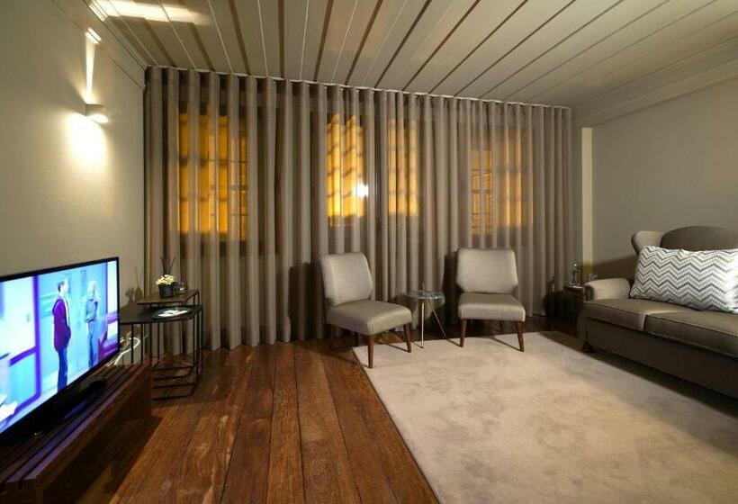 غرفة ديلوكس, Da Oliveira