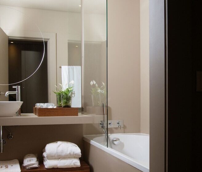 جناح جونيور, Da Oliveira