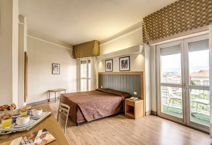 غرفة سوبيريور مطلة على المدينة, Delle Nazioni