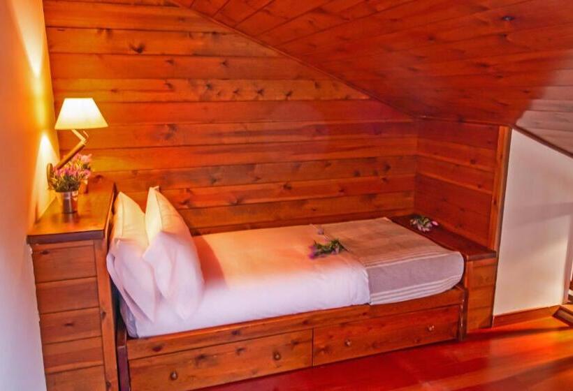 غرفة قياسية ثلاثية, Fontanals Golf