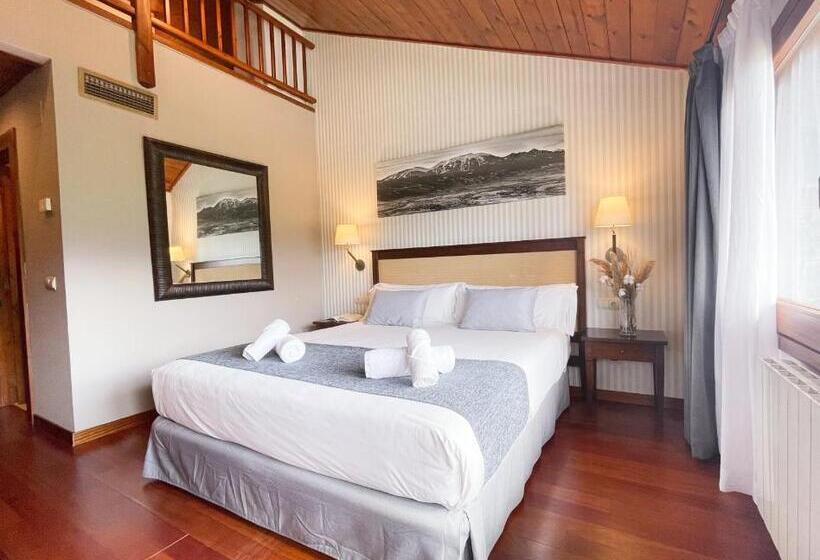 غرفة عائلية, Fontanals Golf