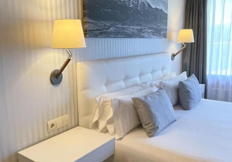 غرفة قياسية ذات إطلالة, Fontanals Golf