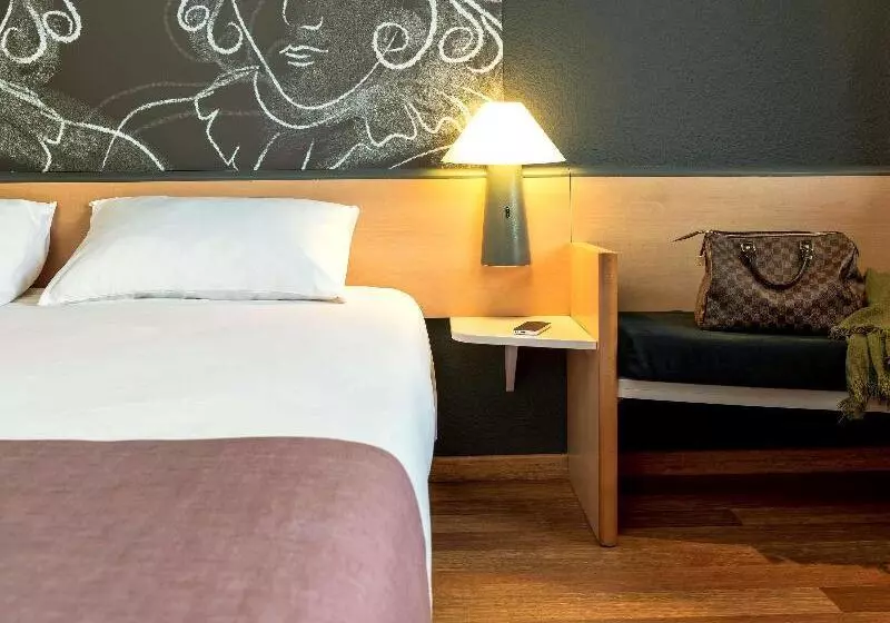 Standard-huone, Ibis Aalst