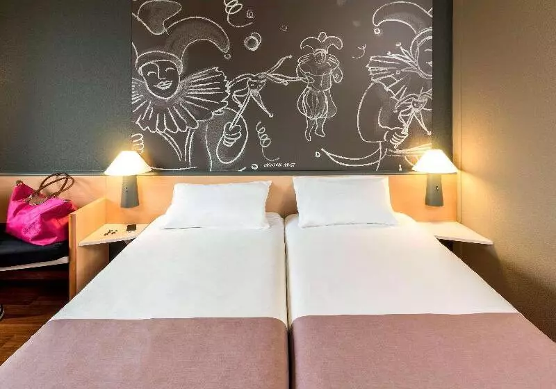 Standard-huone, Ibis Aalst
