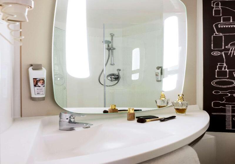 اتاق پرمیوم, Ibis Amsterdam Centre Stopera