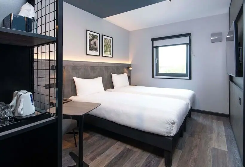 スタンダードルーム, Ibis Styles London Gatwick Airport