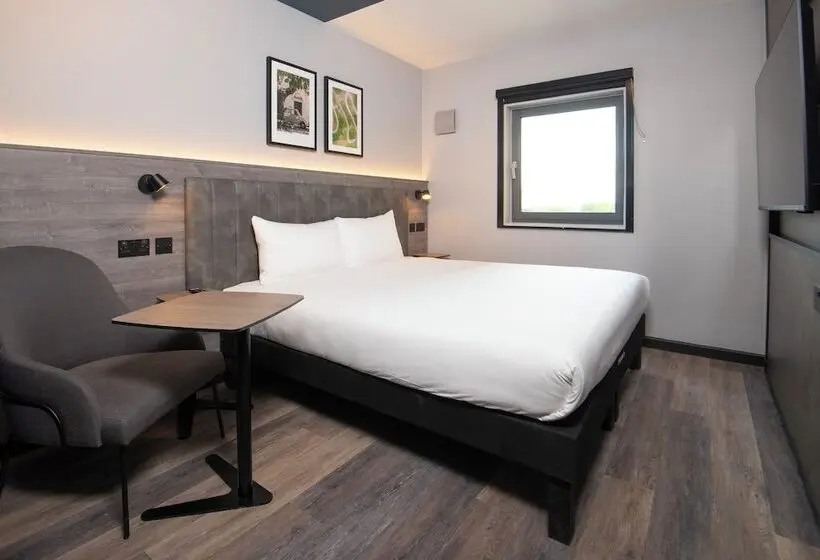 スタンダードルーム, Ibis Styles London Gatwick Airport
