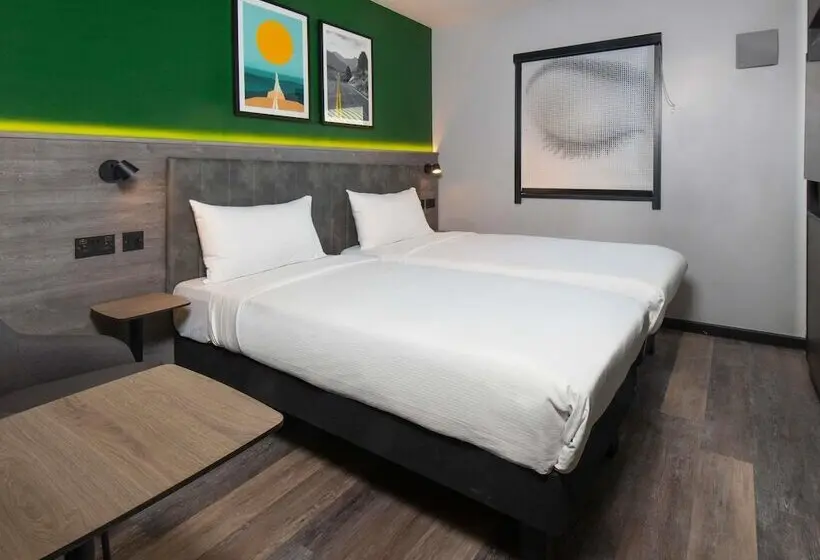 スタンダードルーム, Ibis Styles London Gatwick Airport