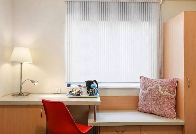 اتاق سوپریور با تخت بزرگ, Ibis Sydney World Square