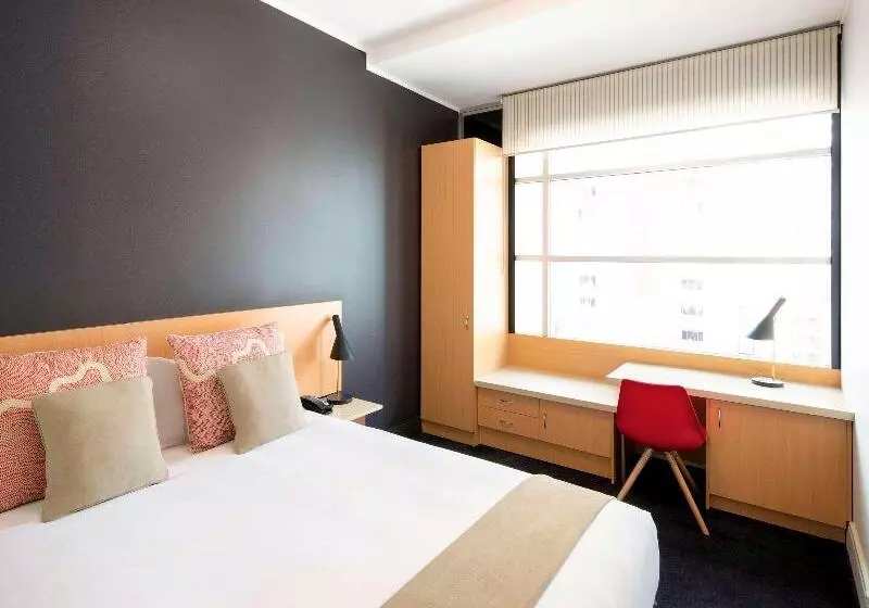 اتاق سوپریور با تخت بزرگ, Ibis Sydney World Square