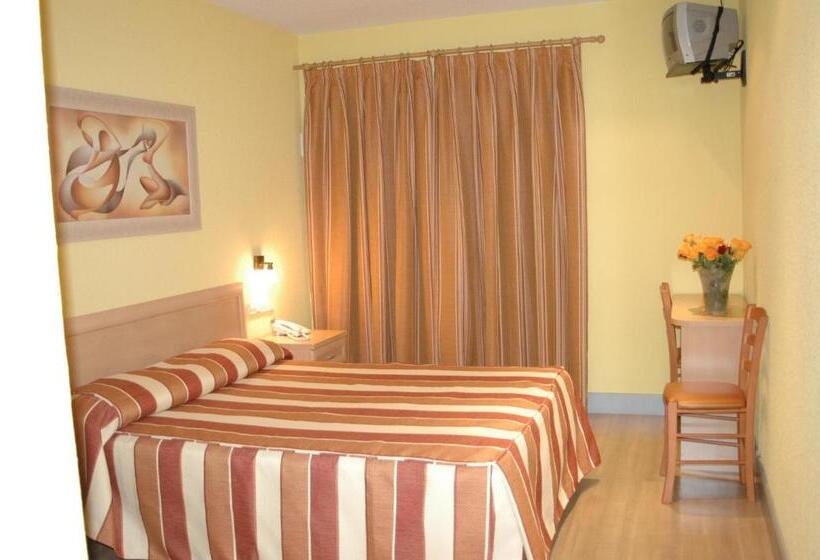 اتاق استاندارد, La Union