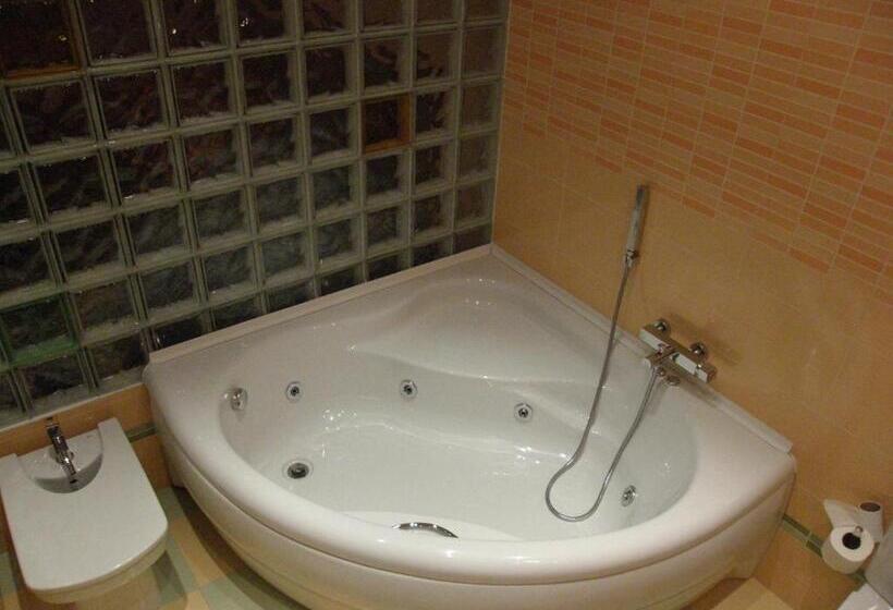 سوییت لوکس, La Union