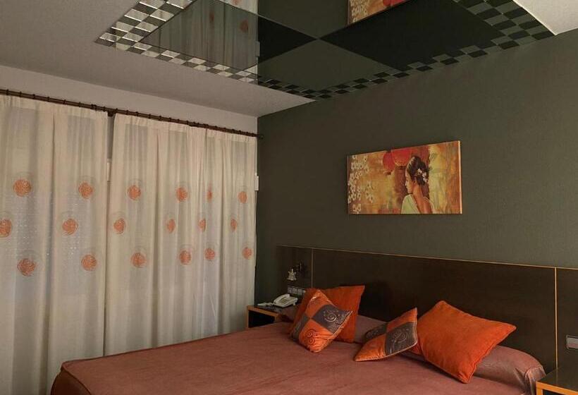 سوییت لوکس, La Union