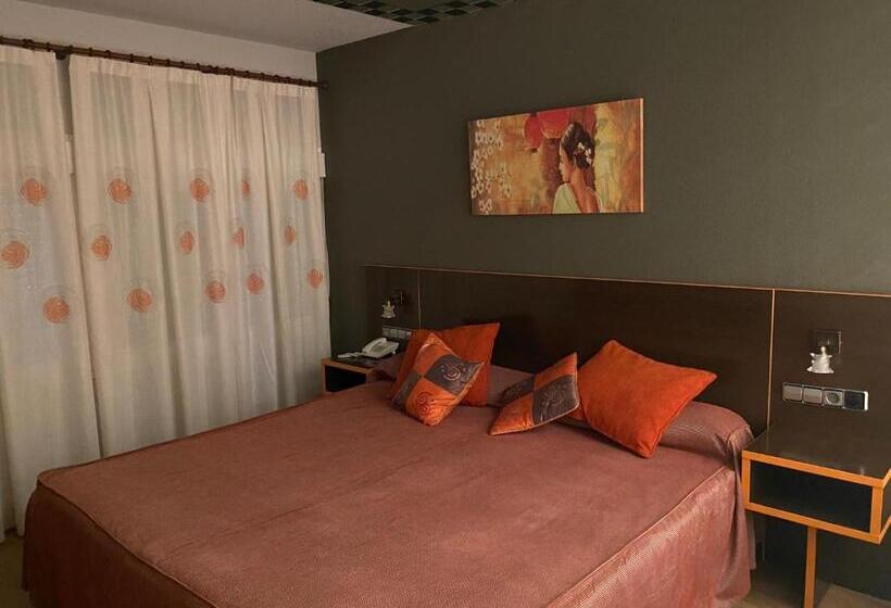 سوییت لوکس, La Union