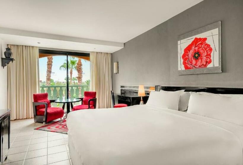 Standard Room Garden View, Le Méridien N Fis