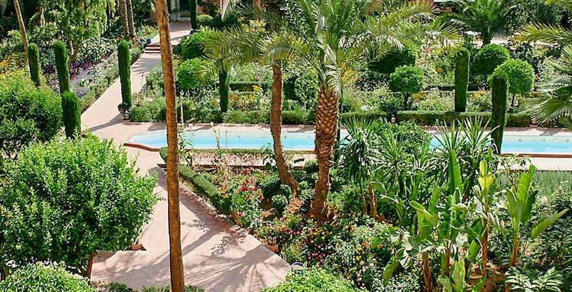 Standard Room Garden View, Le Méridien N Fis