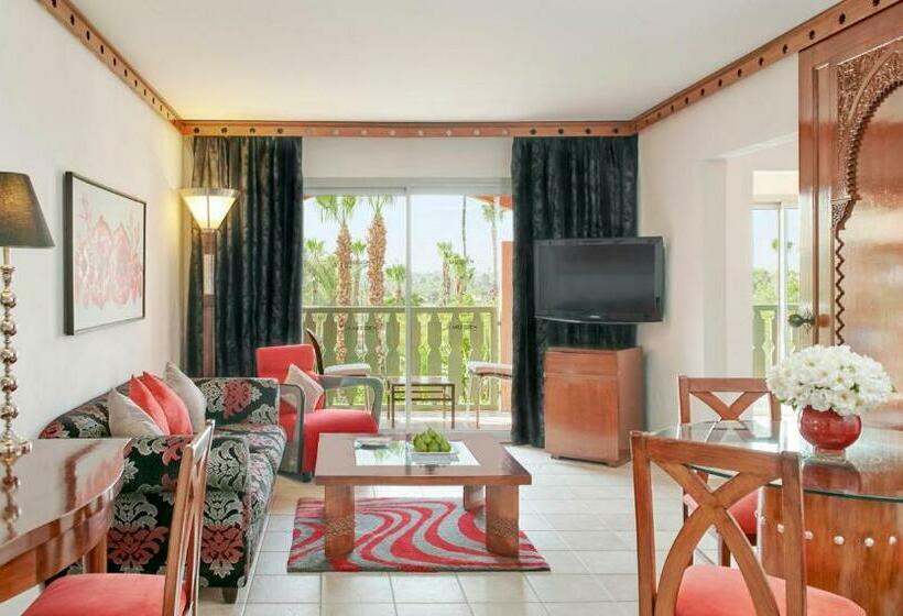 Suite, Le Méridien N Fis