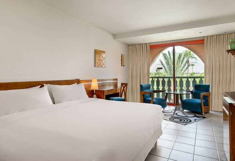 Standard Room Double Bed, Le Méridien N Fis