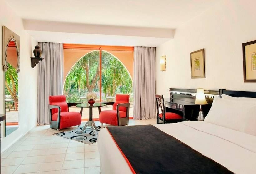 Deluxe Room, Le Méridien N Fis