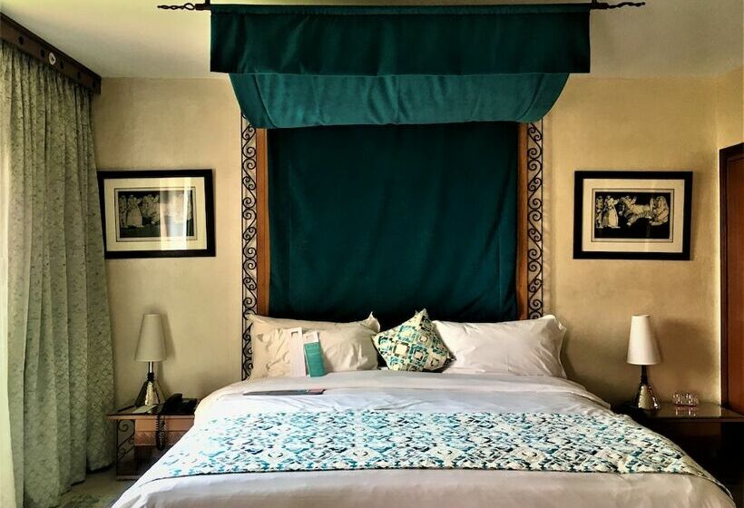 2 Bedroom Presidential Suite, Le Méridien N Fis