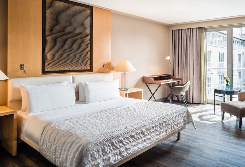 Номер Deluxe Вид на Сад, Le Méridien Munich
