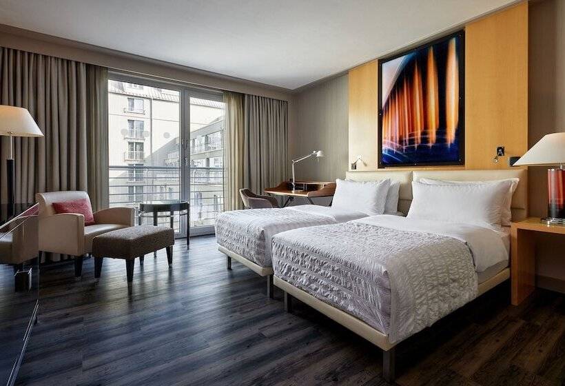 اتاق لوکس با چشمانداز باغ, Le Méridien Munich