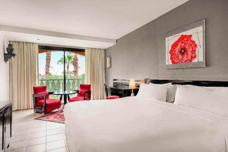 Standard Room King Size Bed, Le Méridien N Fis