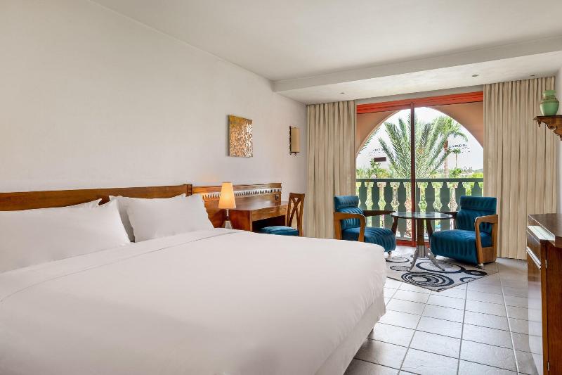 Standard Room King Size Bed, Le Méridien N Fis