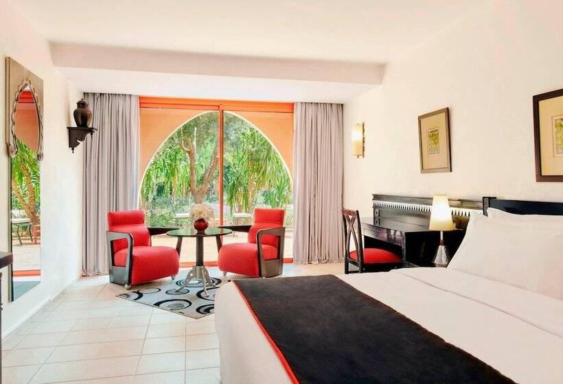 Standard Room Double Bed, Le Méridien N Fis