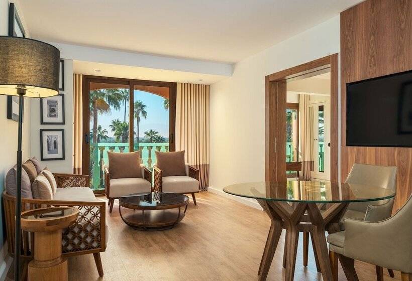 Suite, Le Méridien N Fis