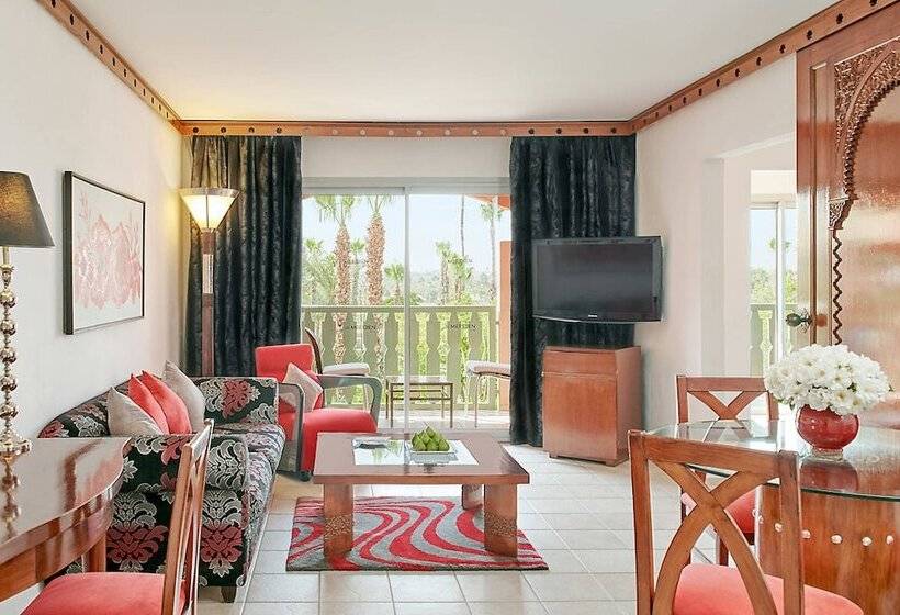 Suite, Le Méridien N Fis