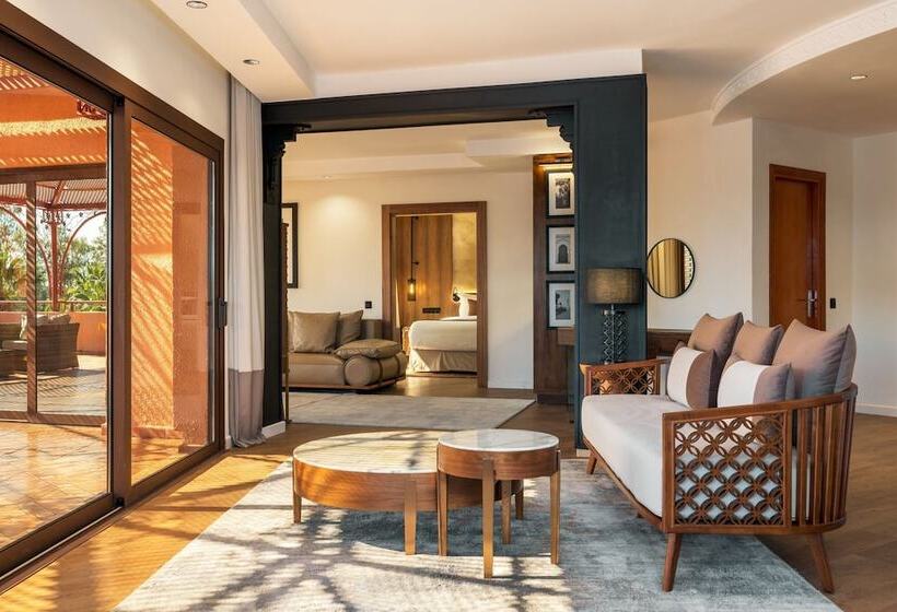 2 Bedroom Presidential Suite, Le Méridien N Fis