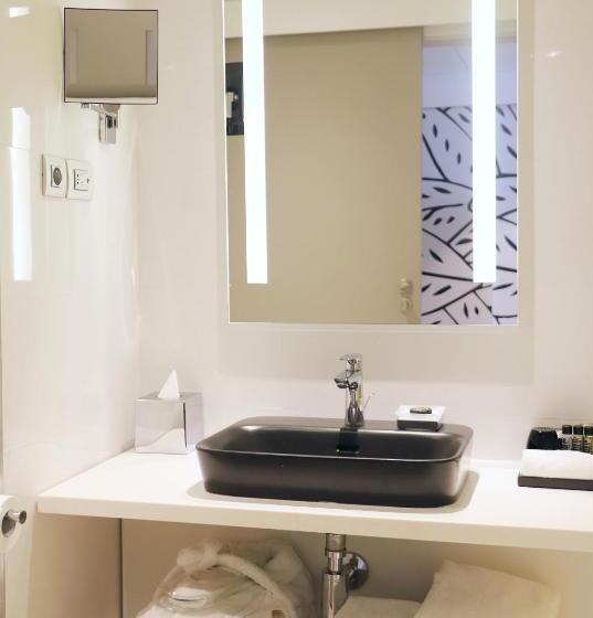 غرفة ديلوكس سرير كينج, Pullman Abidjan