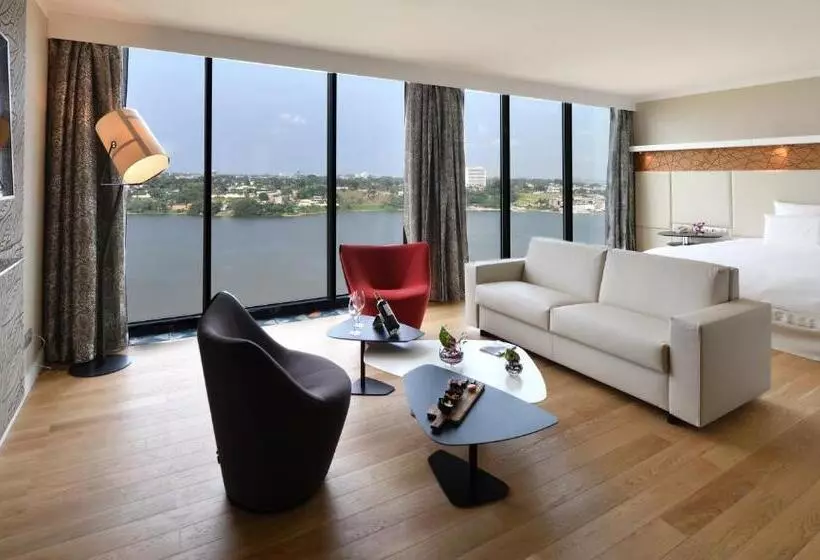 Junior Suite King Bed, Pullman Abidjan